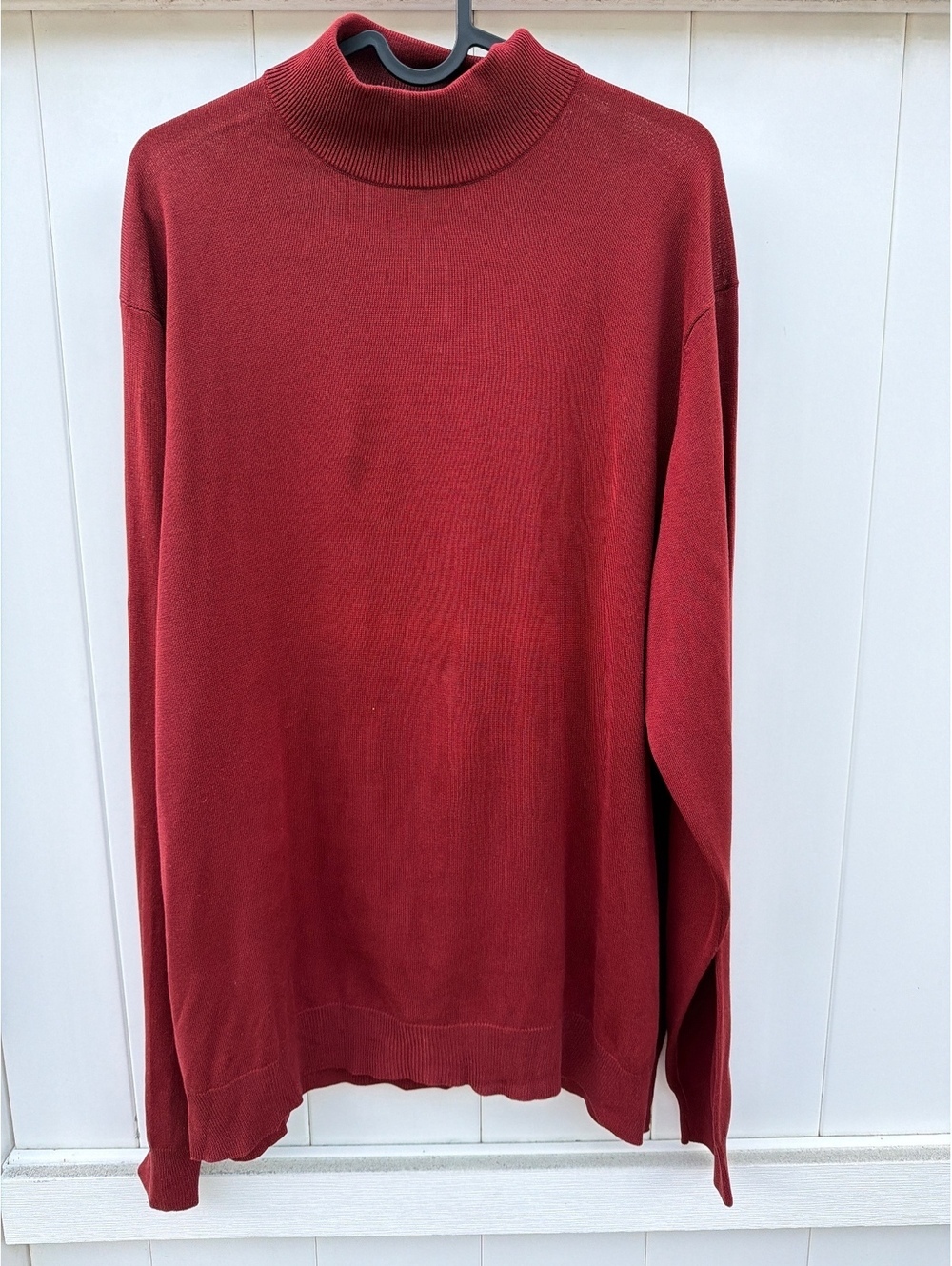 Jos. A. Bank Signature Collection Men's Size XL Red 100% Silk Crew Neck Sweater